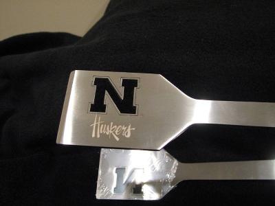 Nebraska Cornhuskers Tongs