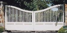 Sag+Harbor+Concave+Spindle+Top+w%2F+Panel+Base