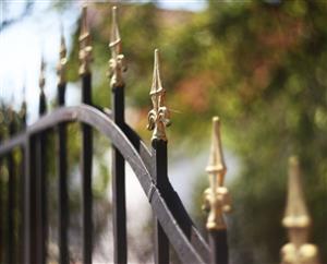 Electric Swinging Gate Options from GateCrafters.com