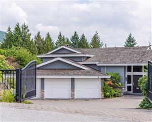 An Automated Driveway Gate from GateCrafters.com